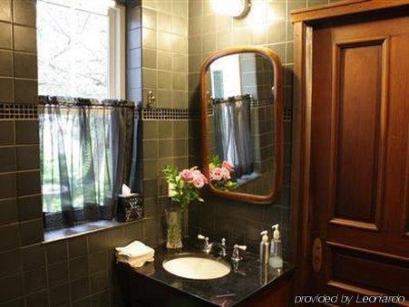 Plum Grove Inn Iowa City Rom bilde