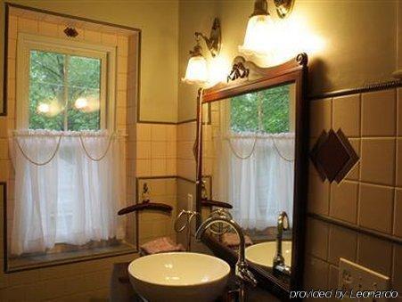 Plum Grove Inn Iowa City Rom bilde